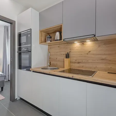 Cintya ゲストハウス